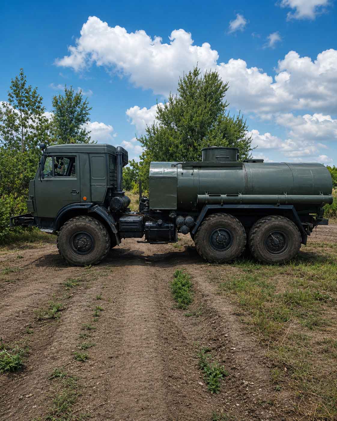 Автотопливозаправщик (автоцистерна) до установки защиты